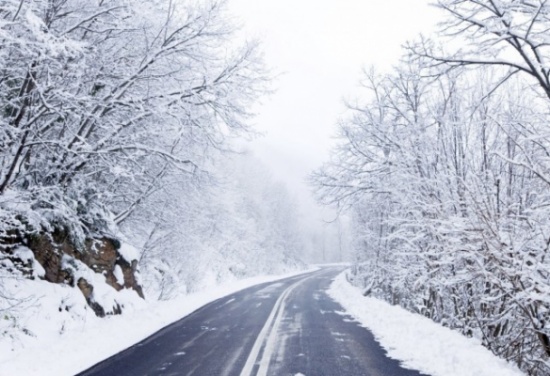 Snow flakes may exceed two centimeters this evening