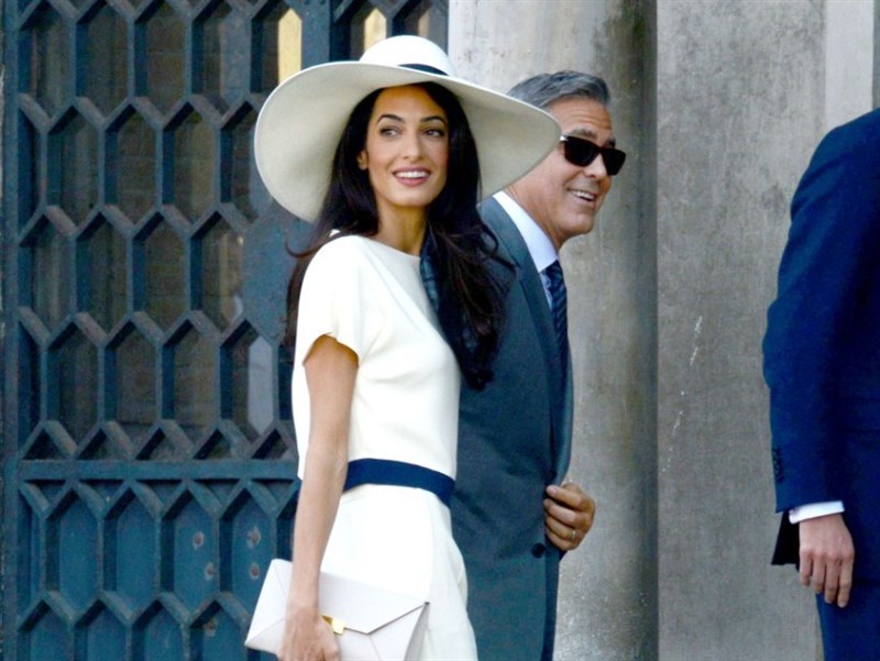 George and Amal Clooney donate $500,000 for anti-gun violence march