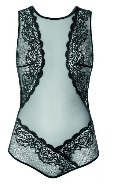 Valentine's Day 2016 With Intimissimi: On-Trend Glam Romanticism