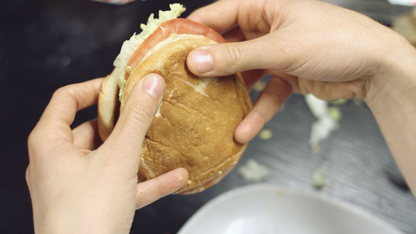 The Right Way To Eat A Hamburger