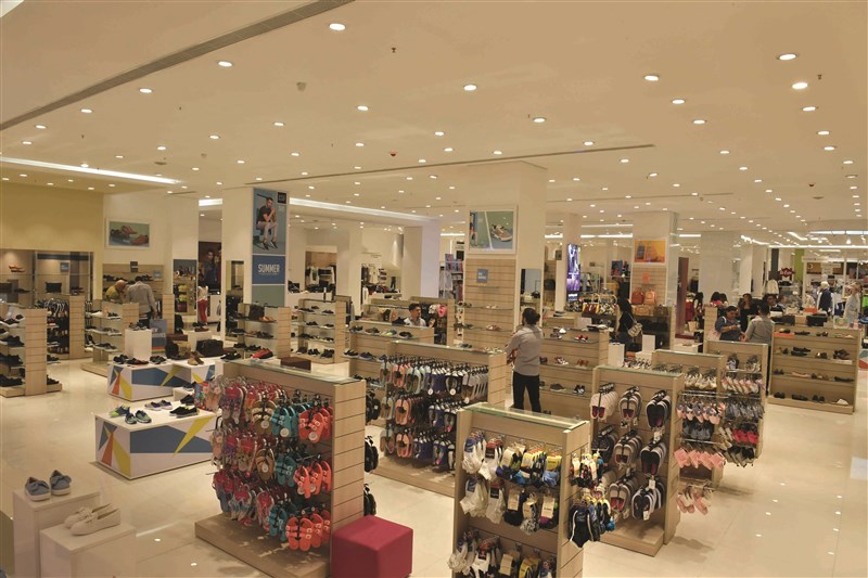 Landmark Group opens new Centerpoint and Max outlets at The Spot mall in Choueifat