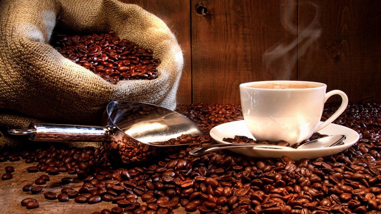 Regular Coffee Consumption Could Keep Alzheimers At Bay Report Says