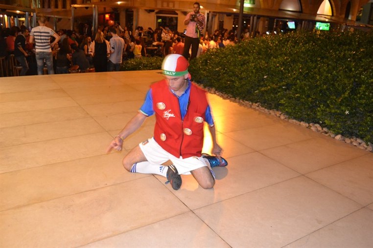 Virgin Megastore Lebanon Stunt at Uruguay Street