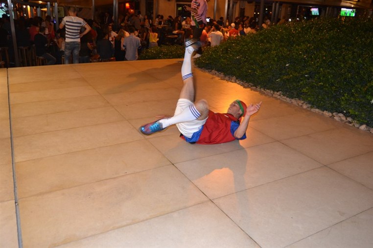 Virgin Megastore Lebanon Stunt at Uruguay Street