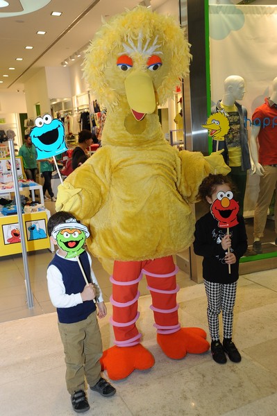 Big Bird and Bert Visit Lebanon