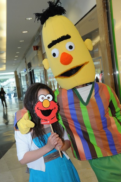 Big Bird and Bert Visit Lebanon