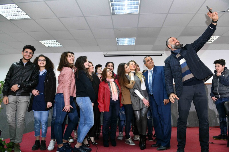 باميلا الكيك وفادي الخطيب يحفزان الطلاب في مسابقة AAA MADRASATI 