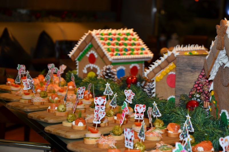 Raouche Arjaan by Rotana hotel early holiday reception