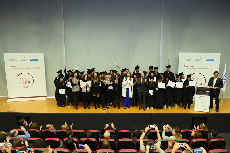 L’Oréal officiates the technical institute graduates of Beauty for a Better Life