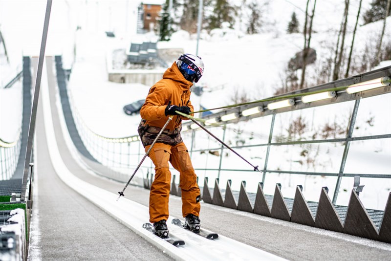 In Video: Fabian Bosch throws a Double Front Flip on a ski jumping hill