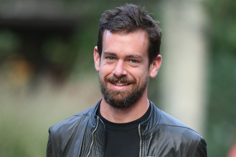 Twitter boss donates 3 millions dollars to basic universal income project