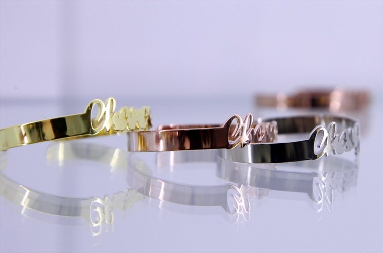 Motifashion bracelets by FEED lift morale of the Lebanese 