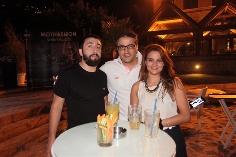 Motifashion bracelets by FEED lift morale of the Lebanese 
