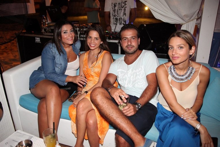 Motifashion bracelets by FEED lift morale of the Lebanese 