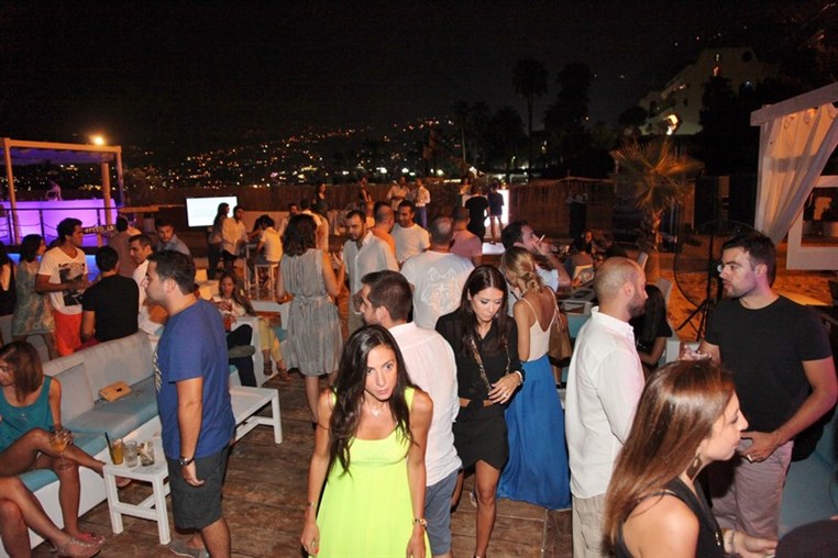 Motifashion bracelets by FEED lift morale of the Lebanese 