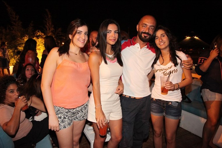 Motifashion bracelets by FEED lift morale of the Lebanese 