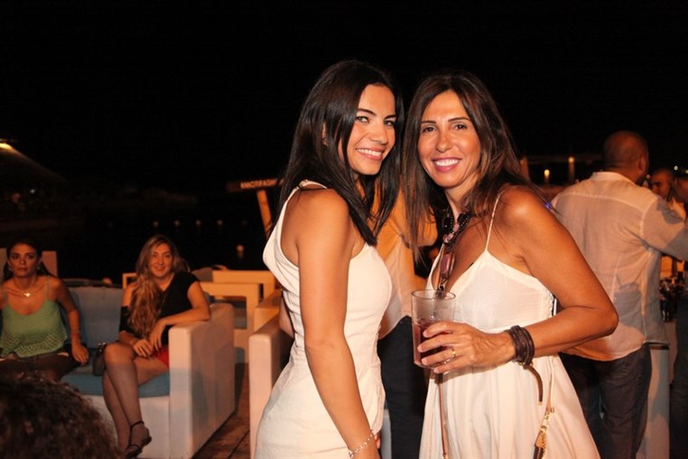 Motifashion bracelets by FEED lift morale of the Lebanese 