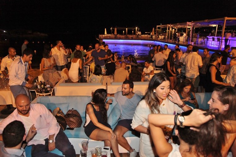 Motifashion bracelets by FEED lift morale of the Lebanese 