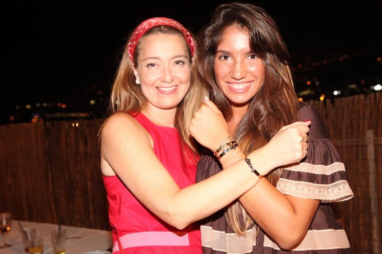 Motifashion bracelets by FEED lift morale of the Lebanese 
