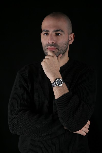 مصمم المجوهرات جو عون يفك رموز الماس الابيض والاسود