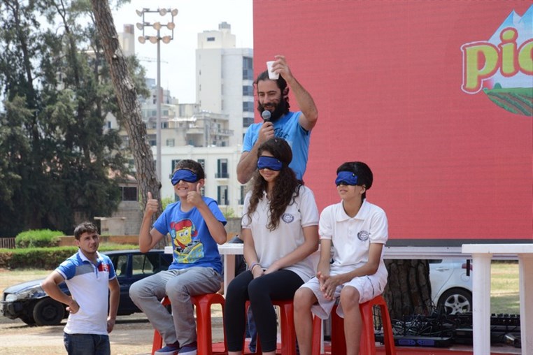 Happiness Heroes celebrate in their own Way the Achievements of the Project Machrou3 L Jil L Jdid for 2014