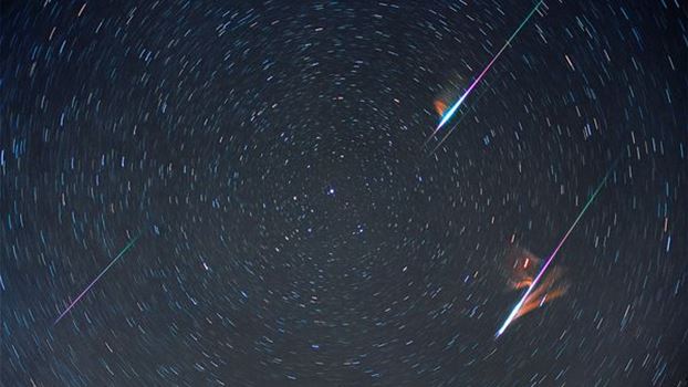 Earth To Witness Spectacular Light Show