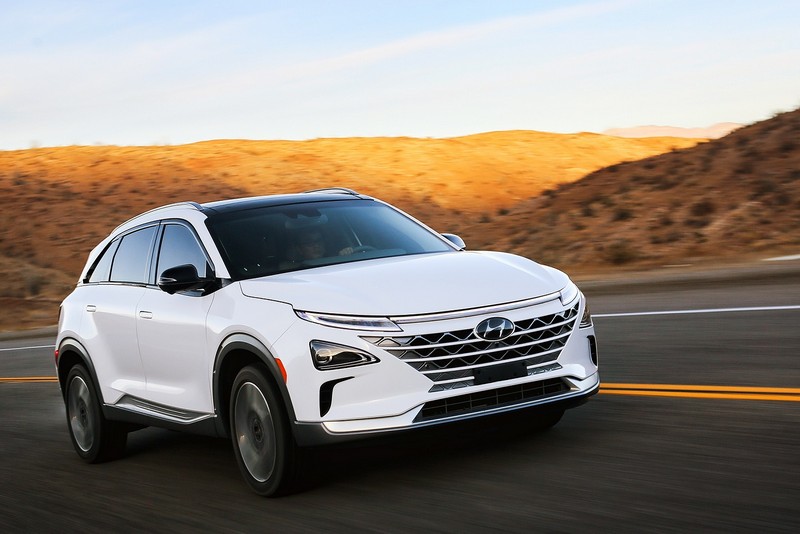 Hyundai's 2019 NEXO Fuel Cell Electric Vehicle Wins Reviewed.com Editor's Choice Award for CES 2018
