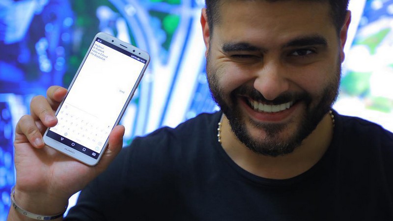 To those who love watching videos and adding filters to their pictures here’s the perfect device for you: Huawei Mate 10 lite