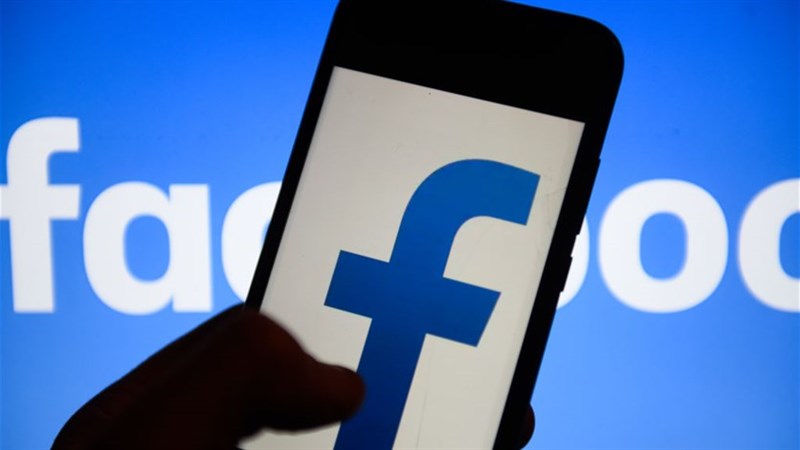 Facebook Is Disabling Several Chat Features On Messenger And Instagram