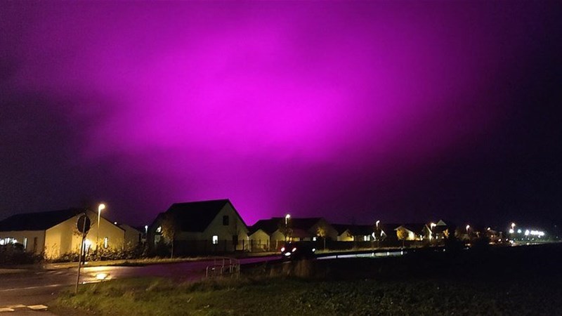 In Video: Purple skies cover an entire Swedish town