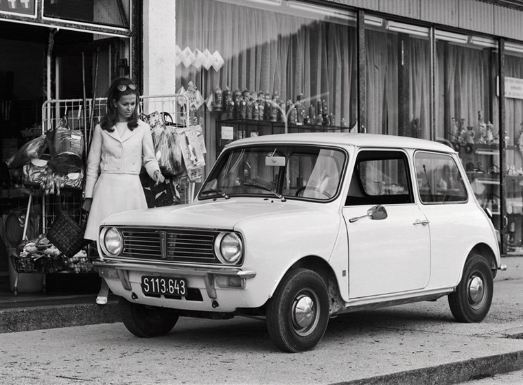 MINI turns 55: a small car with a great history 