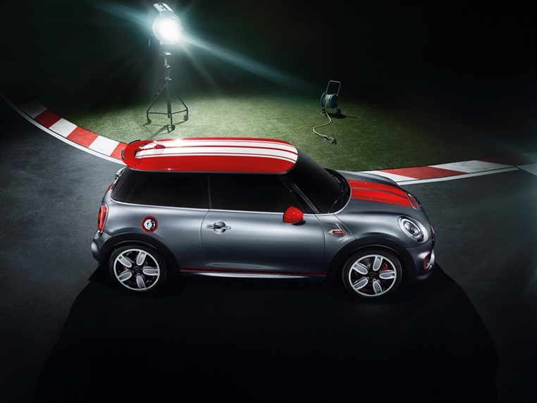 Setting its sights on pole position The MINI John Cooper Works Concept