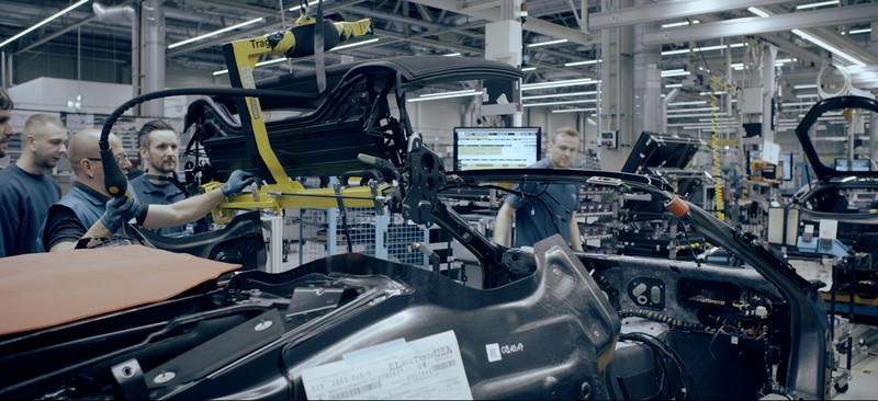 The BMW i8 Roadster is coming: time for the next look.