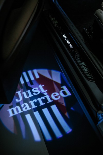 A special MINI to mark a special occasion. MINI designs an exclusive one-off car for charity to toast the royal wedding.