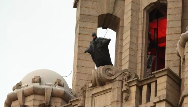 In Video : ​Batman Spotted On Top Of Liver Building In Liverpool As Filming Continues