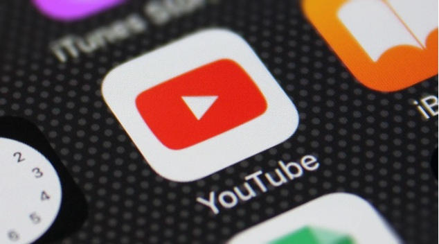 YouTube revamps its mobile app with new gestures video chapter lists and more