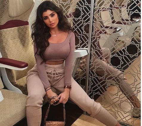 In Video: Dolly Ayash giving pregnancy advices to woman