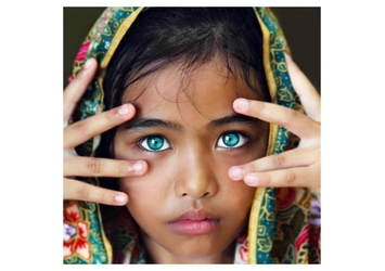 TOP 5 MAGNIFICENT EYES FROM AROUND THE WORLD