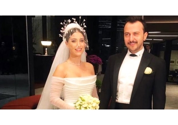 Famous turkish actors Hazal Kaya And Ali Atay tied the knot!