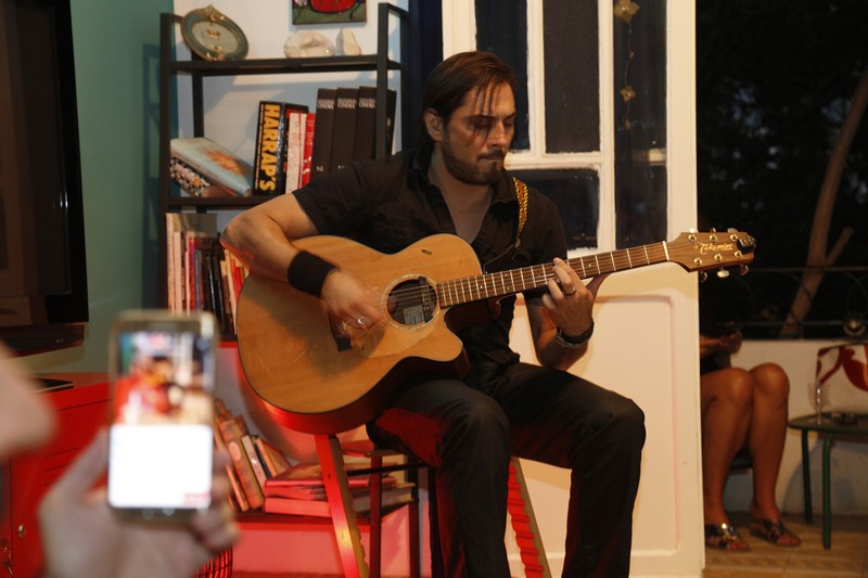 Taking French Rock music to a higher level,TANTRh A previews its first album in style