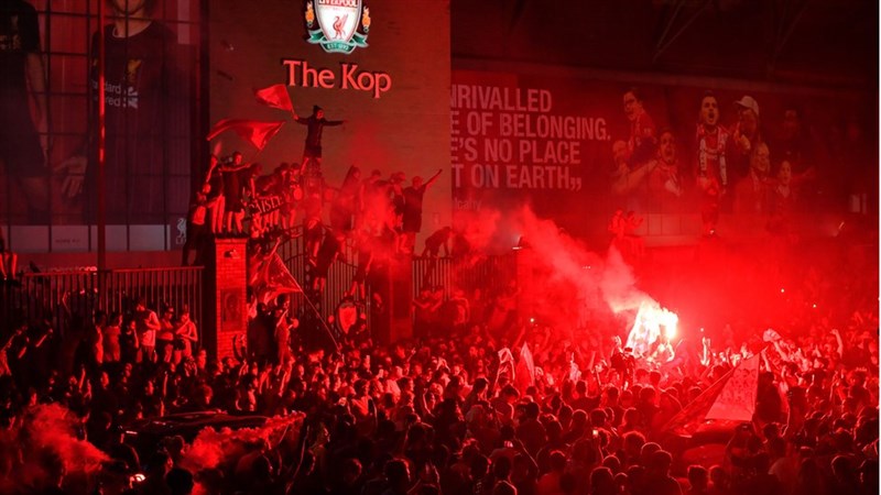 In Video: Large Crowds Gather On Streets Of Liverpool Ahead Of Tier Three Lockdown
