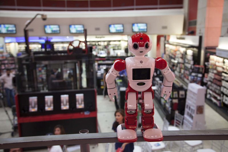 Social Interactive Robotics Land in Virgin Megastore Lebanon