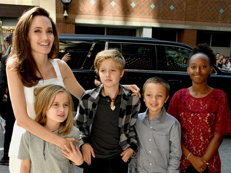 Angelina Jolie required to give Brad Pitt more access to their kids