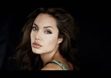 Angelina Jolie Planning Surgery