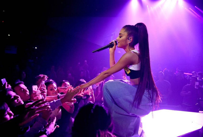 Ariana Grande to play Manchester benefit concert on Sunday