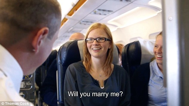 Couple get married on plane