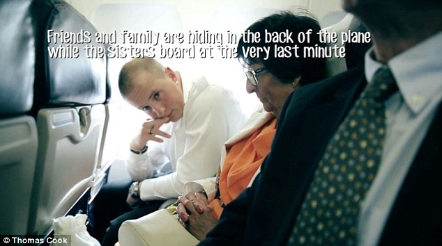 Couple get married on plane