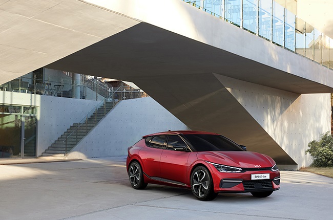 Kia unveils its new electric vehicle