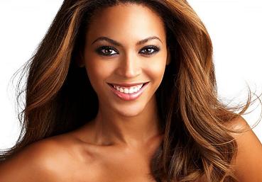   Beyonce Goes Pantsless for Miami NYE 2014 