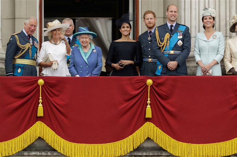 Queen Elizabeth is looking for an employee to manage her Instagram account